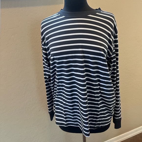 Soft “Cabin LS Tee” - Picture 2 of 7